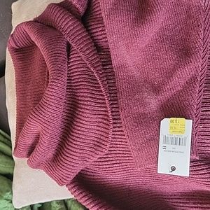 Turtle neck sweater
